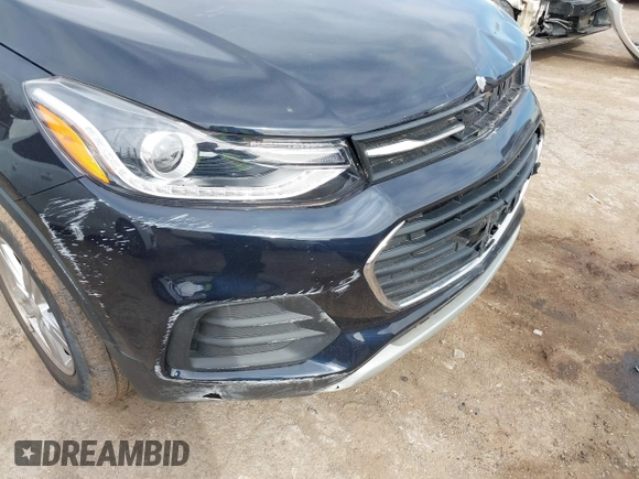 2022 Chevrolet Trax LT with VIN KL7CJPSM3NB558839, listed as a IAAI auction lot 41772691 with 13,082 mi miles. Bid and sale history available at carsss.com. Image 6.