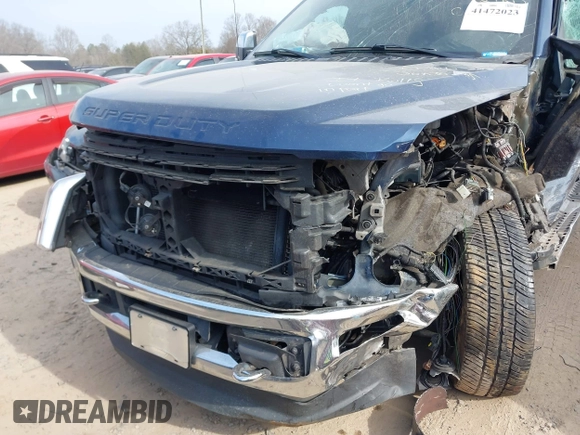 2017 Ford F-250 Lariat z VIN 1FT7W2B68HEF41645, wystawiony jako IAAI lot #41472023 z przebiegiem 137 920 mil mil oraz . Historia ofert i sprzedaży dostępna na DreamBid. Obrazek 6.