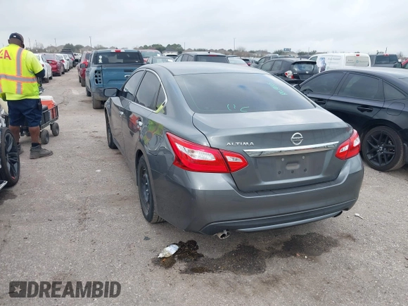 2017 Nissan Altima SV with VIN 1N4AL3AP6HC190962, listed as a IAAI auction lot 41506605 with 137,721 mi miles and . Bid and sale history available at carsss.com. Image 3.