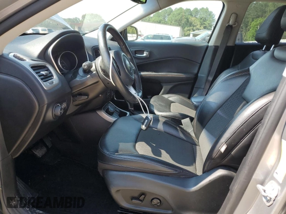 2019 Jeep Compass Latitude with VIN 3C4NJDBB3KT847058, listed as a Copart auction lot 60698065 with 90,687 mi miles and Salvage title. Bid and sale history available at DreamBid. Image 7.