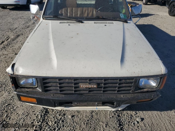 1986 Toyota Pickup with VIN JT4RN50R3G0209389, listed as a Copart auction lot 71429904 with NaN miles and Clean Title. Bid and sale history available at carsss.com. Image 11.