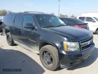 2013 Chevrolet Suburban LT with VIN 1GNSKJE73DR251585, listed as a IAAI auction lot 41742689 with 253,901 mi miles. Bid and sale history available at carsss.com. Image 1.