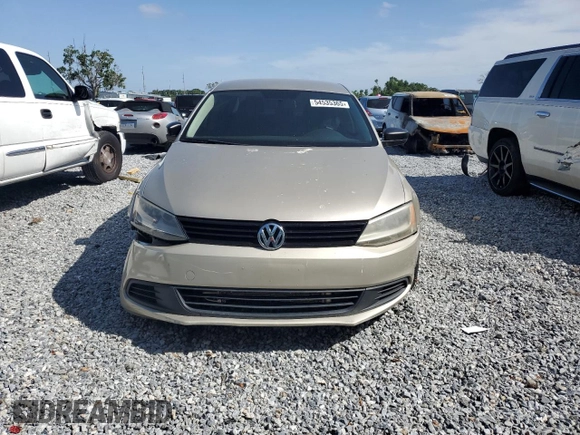 2014 Volkswagen Jetta Sedan S with VIN 3VW2K7AJ7EM303894, listed as a Copart auction lot 54535365 with 98,254 mi miles and Clean Title. Bid and sale history available at carsss.com. Image 5.