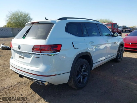 2021 Volkswagen Atlas 3.6L V6 SE w/Technology R-Line with VIN 1V2RR2CA8MC577861, listed as a IAAI auction lot 41765354 with 1 mi miles. Bid and sale history available at carsss.com. Image 4.