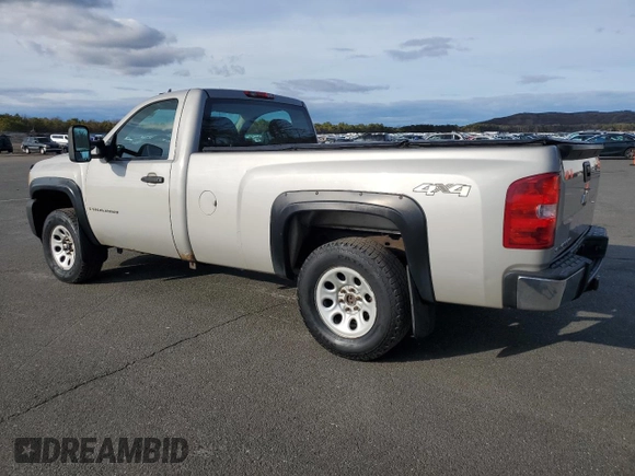 2008 Chevrolet Silverado 1500 Work Truck with VIN 1GCEK14CX8Z215211, listed as a Copart auction lot 86067974 with 379,590 mi miles and Clean Title. Bid and sale history available at carsss.com. Image 2.