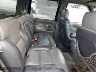 2000 Chevrolet Tahoe Limited with VIN 1GNEC13R6YR111843, listed as a Copart auction lot 47264665 with 287,666 mi miles and Salvage Title. Bid and sale history available at carsss.com. Image 11.