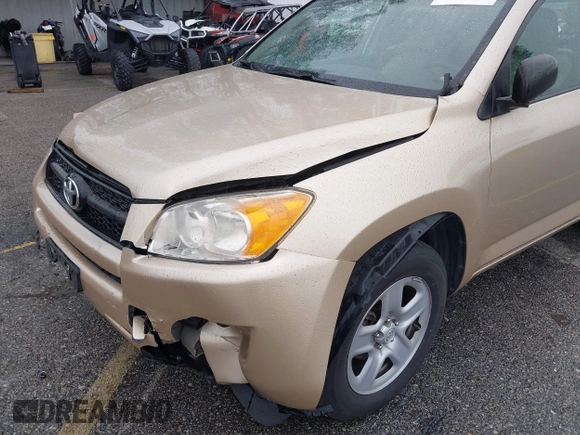 2012 Toyota RAV4 with VIN 2T3ZF4DV4CW126901, listed as a IAAI auction lot 41713361 with 194,828 mi miles. Bid and sale history available at carsss.com. Image 17.