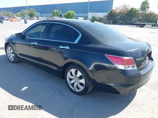 2009 Honda Accord EX-L with VIN 1HGCP36819A035288, listed as a IAAI auction lot 42217697 with 117,827 mi miles and . Bid and sale history available at DreamBid. Image 3.