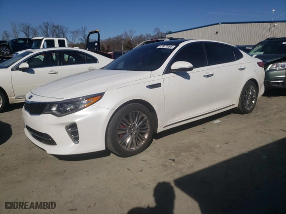 2017 Kia Optima SX Limited with VIN 5XXGV4L20HG147594, listed as a Copart auction lot 43977095 with 154,209 mi miles and Salvage Title. Bid and sale history available at carsss.com. Image 1.