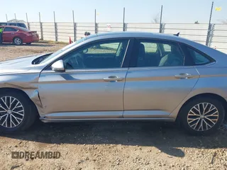 2020 Volkswagen Jetta S z VIN 3VWCB7BU5LM035468, wystawiony jako IAAI lot #41785899 z przebiegiem 69 058 mil mil oraz . Historia ofert i sprzedaży dostępna na DreamBid. Obrazek 14.