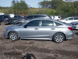 2022 Honda Civic Sport z VIN 2HGFE2F5XNH539174, wystawiony jako IAAI lot #41882680 z przebiegiem 15 664 mil mil oraz . Historia ofert i sprzedaży dostępna na DreamBid. Obrazek 14.