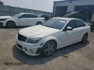 2009 Mercedes-Benz C 63 AMG z VIN WDDGF77X09F292225, wystawiony jako Copart lot #60107705 z przebiegiem 111 471 mil mil oraz Czysty tytuł • Clean title. Historia ofert i sprzedaży dostępna na DreamBid. Obrazek 1.