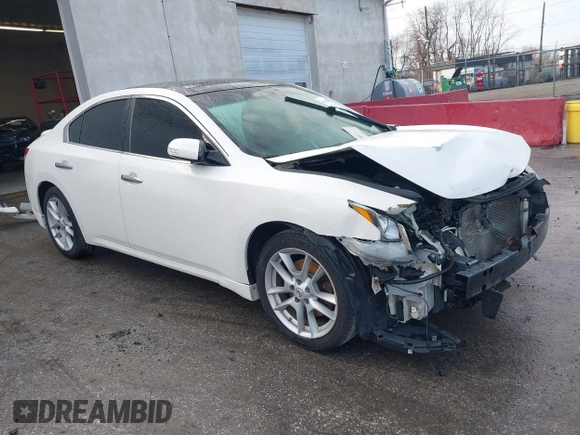 2010 Nissan Maxima SV z VIN 1N4AA5AP7AC865211, wystawiony jako IAAI lot #41783071 z przebiegiem 177 512 mil mil oraz . Historia ofert i sprzedaży dostępna na DreamBid. Obrazek 1.