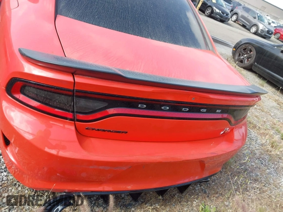 2020 Dodge Charger Scat Pack z VIN 2C3CDXGJ1LH221572, wystawiony jako IAAI lot #41286078 z przebiegiem 67 514 mil mil oraz . Historia ofert i sprzedaży dostępna na DreamBid. Obrazek 16.