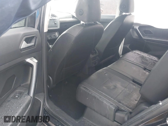 2021 Volkswagen Tiguan SE with VIN 3VV3B7AX3MM058751, listed as a IAAI auction lot 41527365 with 19,646 mi miles and . Bid and sale history available at DreamBid. Image 8.