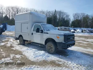 2015 Ford Super Duty F-250 SRW XL with VIN 1FDBF2B61FEA47596, listed as a IAAI auction lot 41430164 with 595,329 mi miles. Bid and sale history available at carsss.com. Image 1.