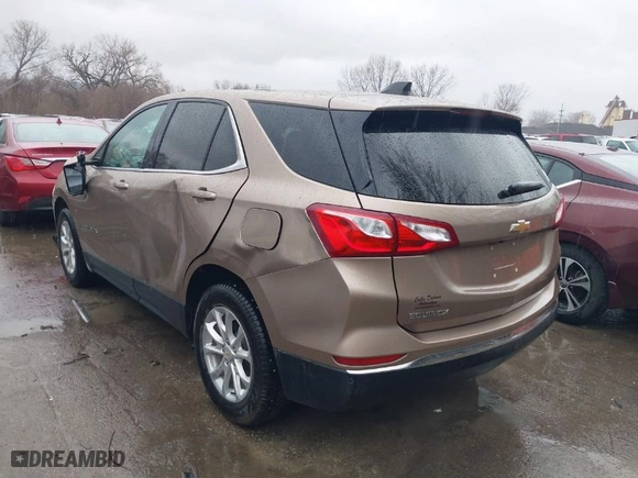 2018 Chevrolet Equinox LT with VIN 2GNAXJEVXJ6278186, listed as a IAAI auction lot 41820710 with 181,044 mi miles. Bid and sale history available at carsss.com. Image 3.