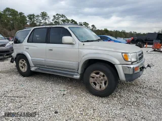 1998 Toyota 4Runner with VIN JT3GN87R8W0070846, listed as a Copart auction lot 88976375 with 290,182 mi miles and Non Repairable. Bid and sale history available at carsss.com. Image 4.