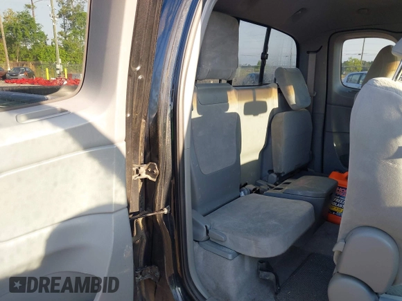 2009 Toyota Tacoma with VIN 5TETX22NX9Z666681, listed as a IAAI auction lot 42018730 with 182,802 mi miles and . Bid and sale history available at DreamBid. Image 8.