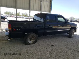 2004 GMC Sierra 1500 SLE z VIN 2GTEK13TX41377215, wystawiony jako Copart lot #53242885 z przebiegiem 202 070 mil mil oraz Szkoda całkowita • Salvage title. Historia ofert i sprzedaży dostępna na DreamBid. Obrazek 3.