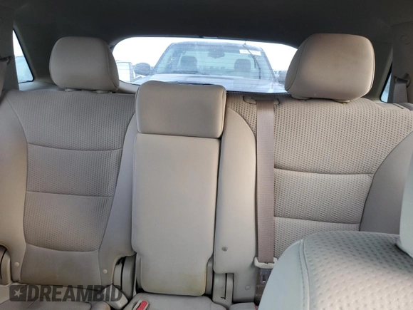 2011 Kia Sorento LX with VIN 5XYKTCA17BG135286, listed as a Copart auction lot 75340844 with 142,246 mi miles and Salvage Title. Bid and sale history available at carsss.com. Image 12.