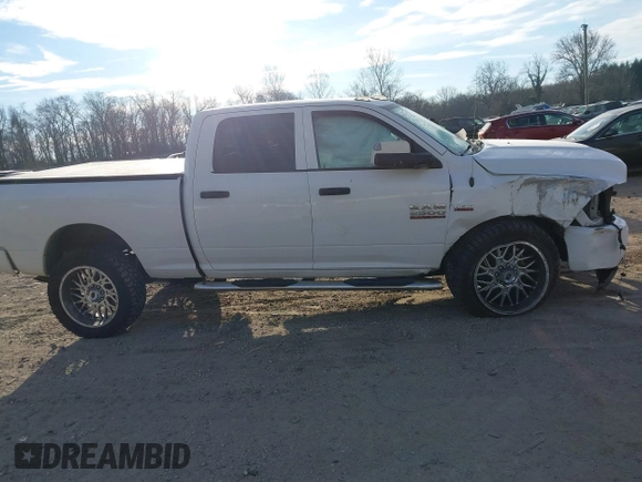 2018 Ram 2500 Tradesman with VIN 3C6UR5CJ3JG102535, listed as a IAAI auction lot 41299914 with 90,619 mi miles and . Bid and sale history available at DreamBid. Image 12.