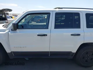 2014 Jeep Patriot Sport with VIN 1C4NJPBB1ED730204, listed as a IAAI auction lot 42498489 with 118,037 mi miles and . Bid and sale history available at DreamBid. Image 14.