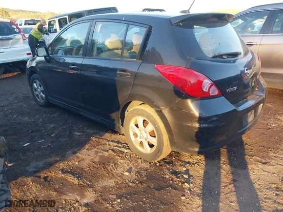 2011 Nissan Versa 1.8 S with VIN 3N1BC1CP5BL385675, listed as a IAAI auction lot 41390597 with 204,069 mi miles. Bid and sale history available at carsss.com. Image 3.