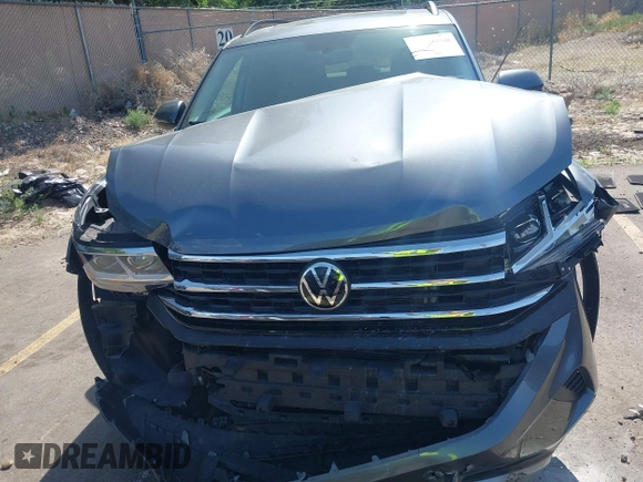 2022 Volkswagen Atlas SE with VIN 1V2KP2CA6NC524326, listed as a IAAI auction lot 42546660 with 37,406 mi miles and . Bid and sale history available at DreamBid. Image 12.