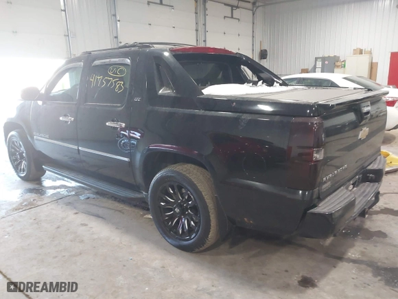 2011 Chevrolet Avalanche LTZ with VIN 3GNTKGE39BG192060, listed as a IAAI auction lot 41757583 with 90,335 mi miles. Bid and sale history available at carsss.com. Image 3.