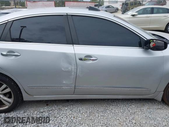 2015 Nissan Altima SL with VIN 1N4BL3AP6FC202593, listed as a IAAI auction lot 40765451 with 179,365 mi miles and . Bid and sale history available at DreamBid. Image 13.