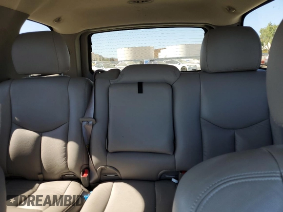2005 Chevrolet Tahoe LT with VIN 1GNEC13T35R103206, listed as a Copart auction lot 74310784 with 128,780 mi miles and Salvage Title. Bid and sale history available at carsss.com. Image 10.