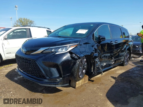 2021 Toyota Sienna XSE with VIN 5TDXRKEC3MS029904, listed as a IAAI auction lot 42084875 with 46,136 mi miles and . Bid and sale history available at DreamBid. Image 18.