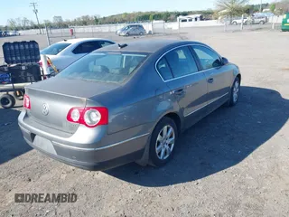 2006 Volkswagen Passat Lux with VIN WVWEK93C66P030923, listed as a IAAI auction lot 41983311 with 131,276 mi miles and . Bid and sale history available at DreamBid. Image 4.