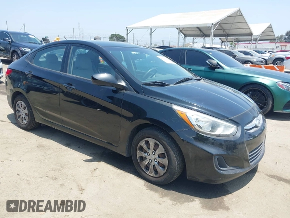2017 Hyundai Accent SE z VIN KMHCT4AE4HU354755, wystawiony jako IAAI lot #42391519 z przebiegiem 106 998 mil mil oraz . Historia ofert i sprzedaży dostępna na DreamBid. Obrazek 1.
