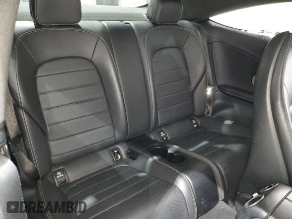 2018 Mercedes-Benz C 300 z VIN WDDWJ4KB0JF660122, wystawiony jako Copart lot #51083175 z przebiegiem 85 388 mil mil oraz Szkoda całkowita • Salvage title. Historia ofert i sprzedaży dostępna na DreamBid. Obrazek 10.