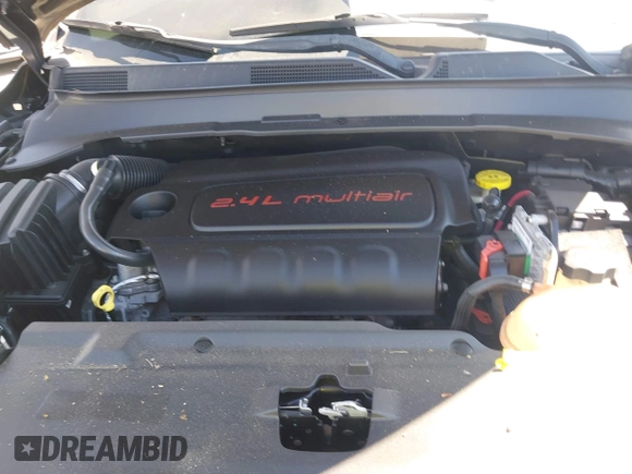 2018 Jeep Compass Altitude with VIN 3C4NJDBB2JT230751, listed as a IAAI auction lot 41671850 with 253,221 mi miles and . Bid and sale history available at carsss.com. Image 10.