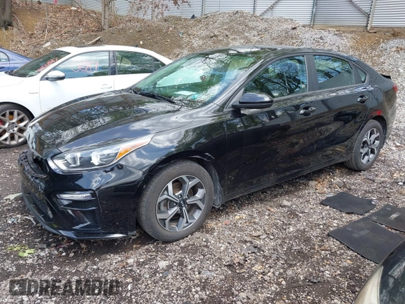 2021 Kia Forte LXS with VIN 3KPF24AD6ME307117, listed as a IAAI auction lot 42204377 with 52,364 mi miles and . Bid and sale history available at DreamBid. Image 2.