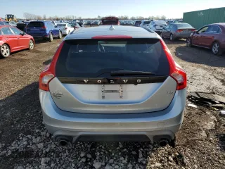 2018 Volvo V60 Dynamic with VIN YV140MEL5J2379492, listed as a Copart auction lot 79428554 with 0 mi miles and Salvage Title. Bid and sale history available at carsss.com. Image 6.