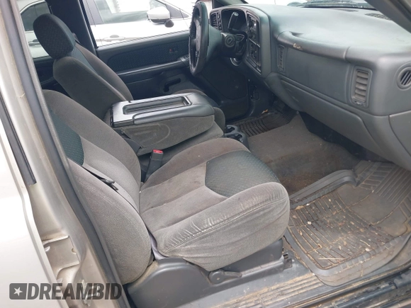 2004 Chevrolet Avalanche Z71 with VIN 3GNEK12T74G334998, listed as a IAAI auction lot 42144586 with 267,992 mi miles and . Bid and sale history available at DreamBid. Image 5.
