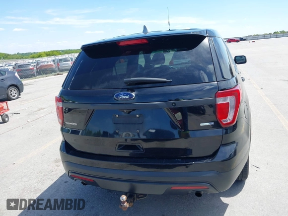 2016 Ford Police Interceptor Utility z VIN 1FM5K8AR2GGB07317, wystawiony jako IAAI lot #42337310 z przebiegiem 166 786 mil mil oraz . Historia ofert i sprzedaży dostępna na DreamBid. Obrazek 16.