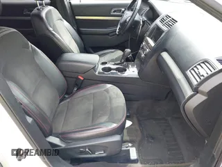 2018 Ford Explorer XLT with VIN 1FM5K7DHXJGC24180, listed as a IAAI auction lot 41972040 with 83,475 mi miles and . Bid and sale history available at DreamBid. Image 5.