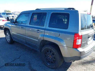 2012 Jeep Patriot Limited with VIN 1C4NJRCB9CD577482, listed as a IAAI auction lot 40811686 with 136,302 mi miles and . Bid and sale history available at carsss.com. Image 3.