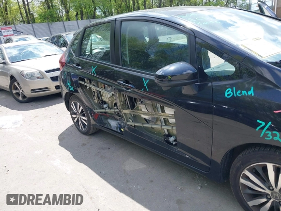 2015 Honda Fit EX-L с VIN 3HGGK5H80FM779701, выставлен на аукционе IAAI как лот 42232036 с пробегом 16 974 миль миль и . История ставок и продаж доступна на DreamBid. Изображение 6.