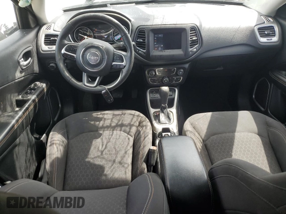 2018 Jeep Compass Sport с VIN 3C4NJCAB9JT233089, выставлен на аукционе Copart как лот 57080305 с пробегом 70 879 миль миль и Списание • Salvage title. История ставок и продаж доступна на DreamBid. Изображение 8.