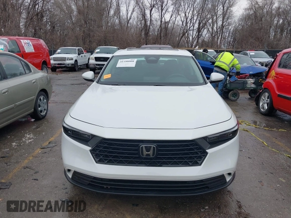 2024 Honda Accord EX с VIN 1HGCY1F30RA001414, выставлен на аукционе IAAI как лот 41188008 с пробегом 22 837 миль миль и . История ставок и продаж доступна на DreamBid. Изображение 12.