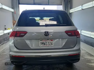 2024 Volkswagen Tiguan SE with VIN 3VV3B7AX5RM107374, listed as a IAAI auction lot 42845196 with 24,195 mi miles and . Bid and sale history available at DreamBid. Image 25.