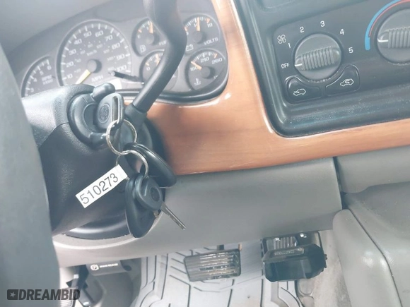 1999 GMC New Sierra 1500 SLE with VIN 1GTEK19T7XZ510273, listed as a IAAI auction lot 41557907 with NaN miles. Bid and sale history available at carsss.com. Image 11.