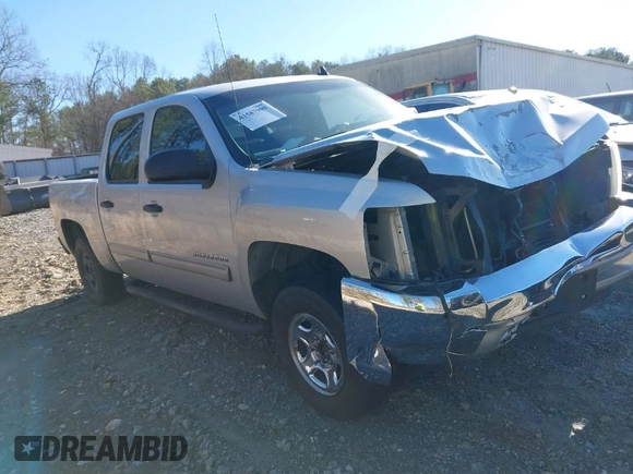 2013 Chevrolet Silverado 1500 LT with VIN 3GCPCSE08DG275451, listed as a IAAI auction lot 41587909 with 130,397 mi miles and . Bid and sale history available at DreamBid. Image 1.