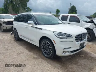2022 Lincoln Aviator Black Label z VIN 5LM5J9XC9NGL11344, wystawiony jako IAAI lot #42131541 z przebiegiem 36 795 mil mil oraz . Historia ofert i sprzedaży dostępna na DreamBid. Obrazek 1.